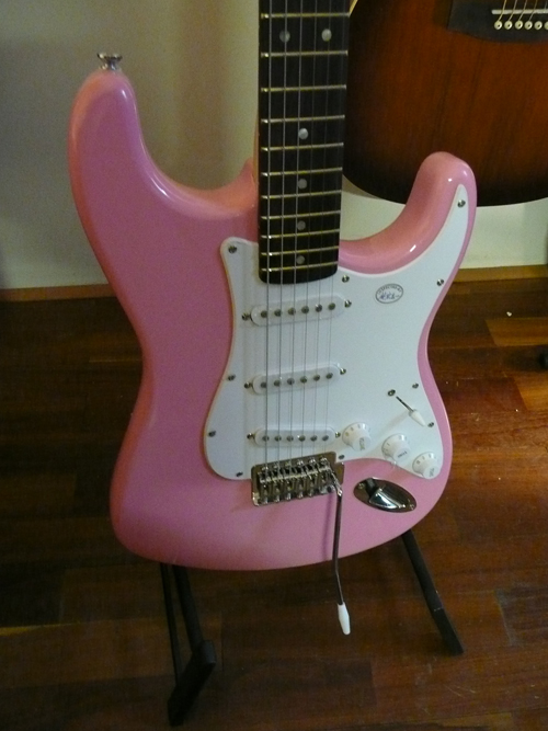 squierbulletstratpink
